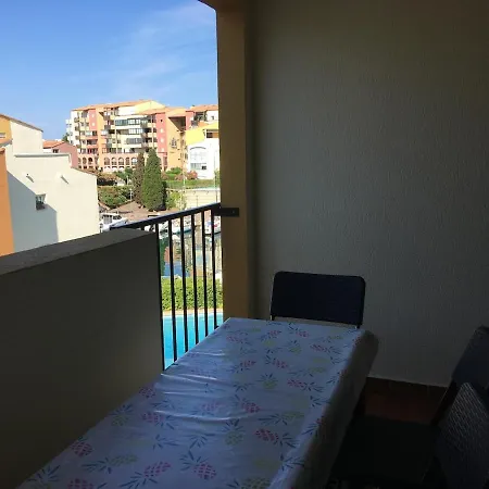 6 Pers Avec Piscine Et Parking Apartament
