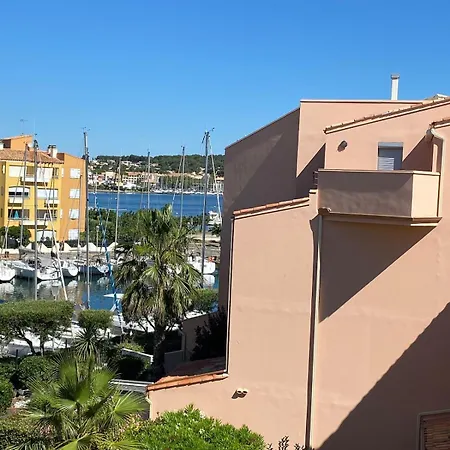 Apartament 6 Pers Avec Piscine Et Parking *